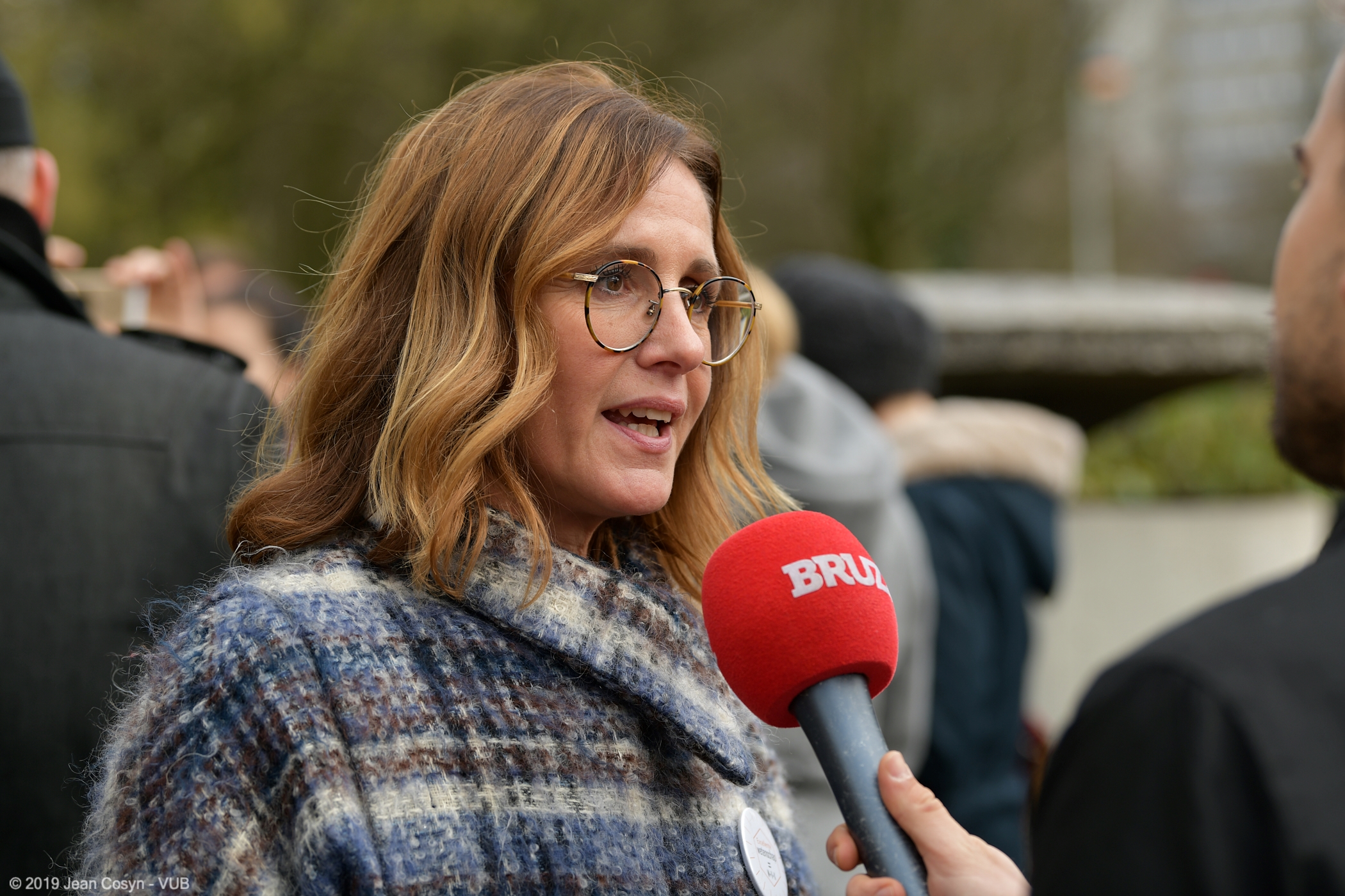 Karen Celis tijdens een interview